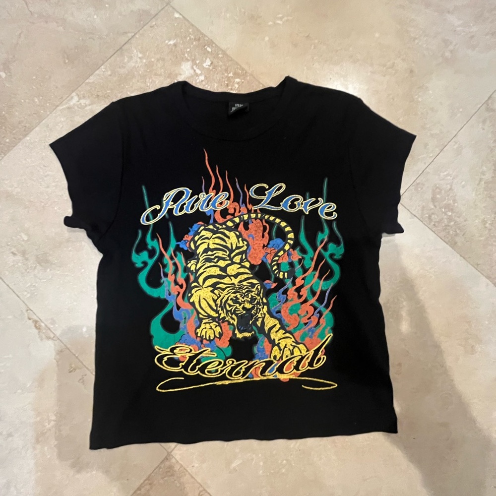 Urban Outfitters Black Graphic baby tee